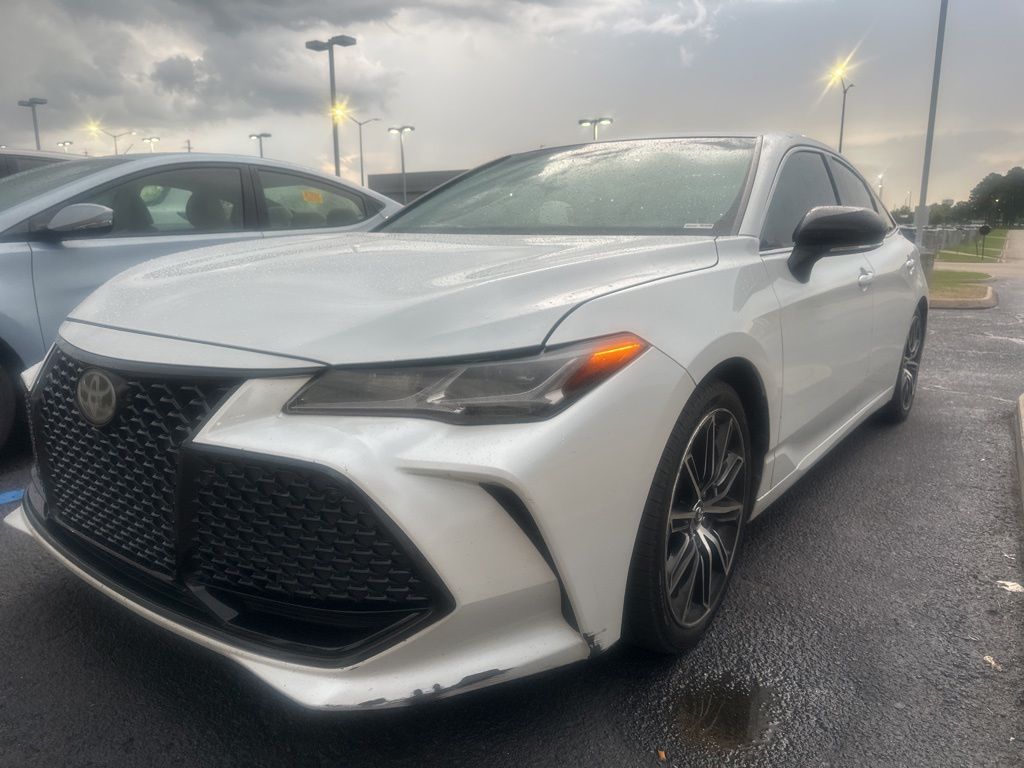 2019 Toyota Avalon Touring's photo
