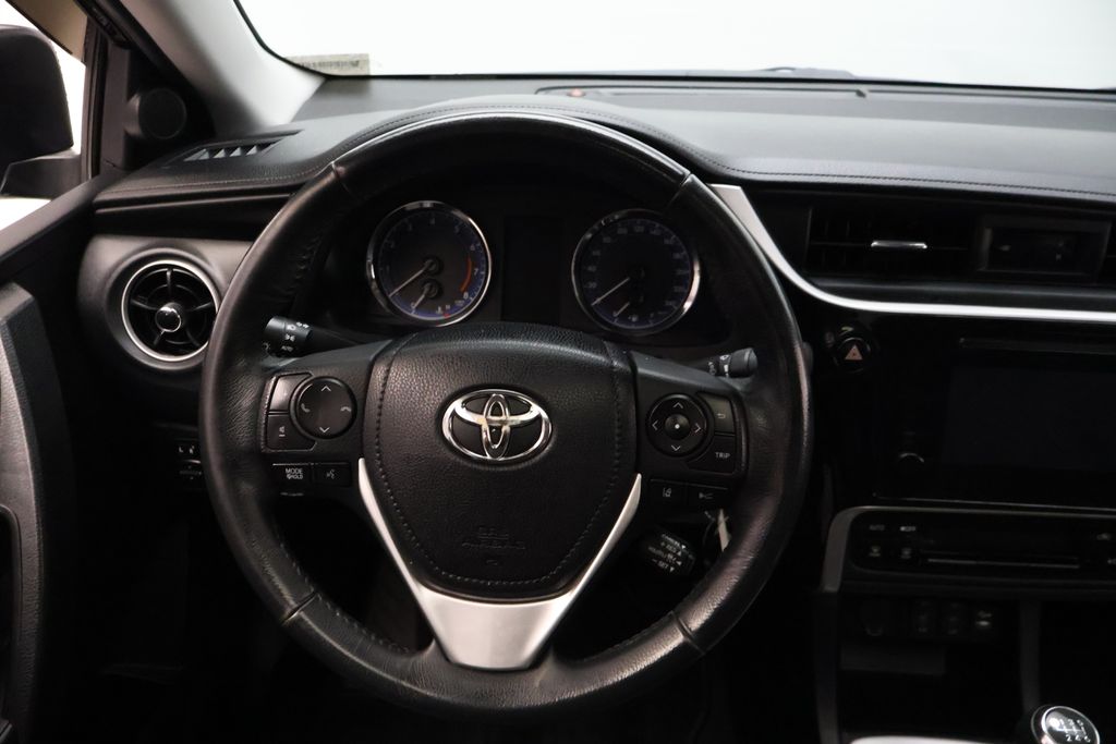 Thumbnail: 2018 Toyota Corolla - 23