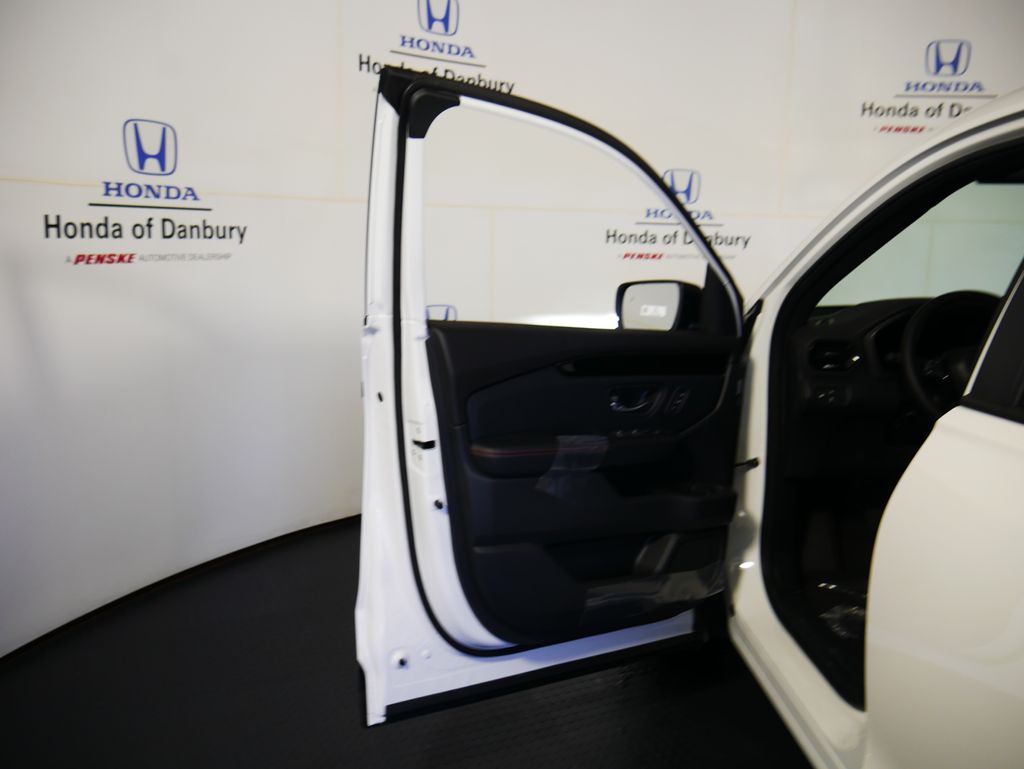 2025 Honda Pilot TrailSport 13