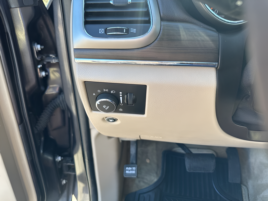 Used Car 2017 Jeep Grand Cherokee  Overland For Sale Under $15,000 In Austin, Texas