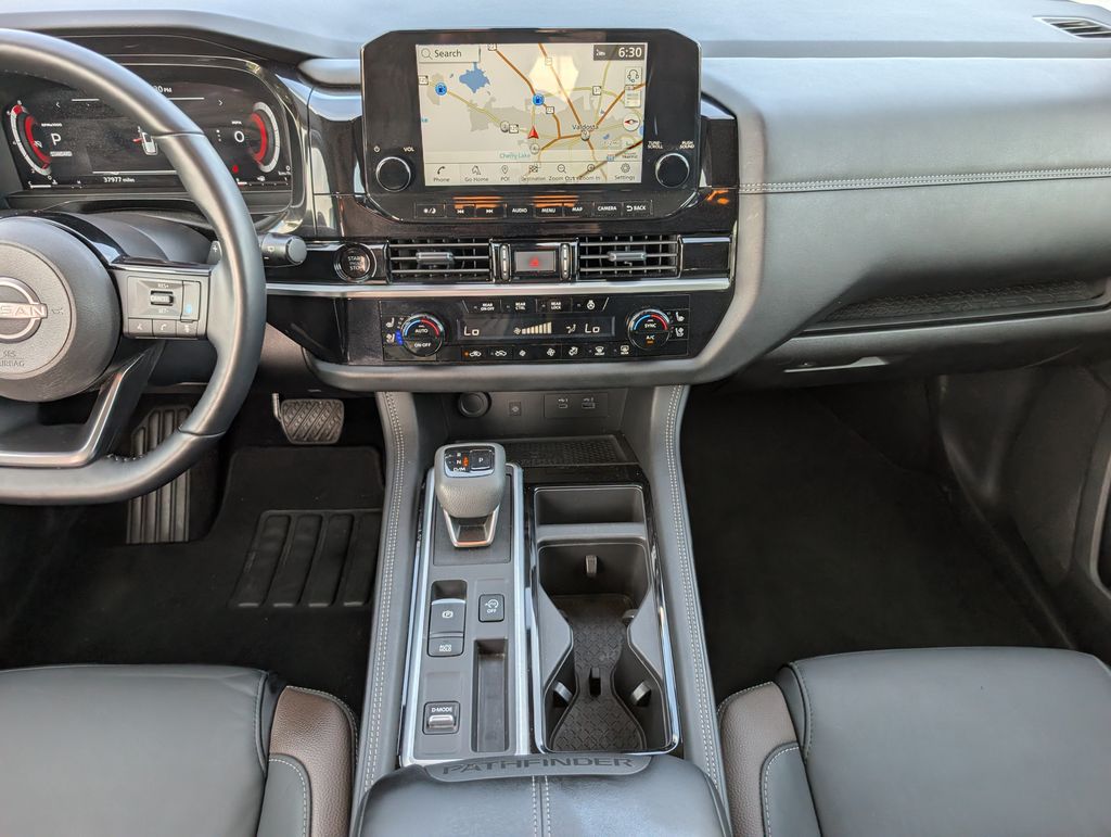 Used 2025 Nissan Pathfinder SUV