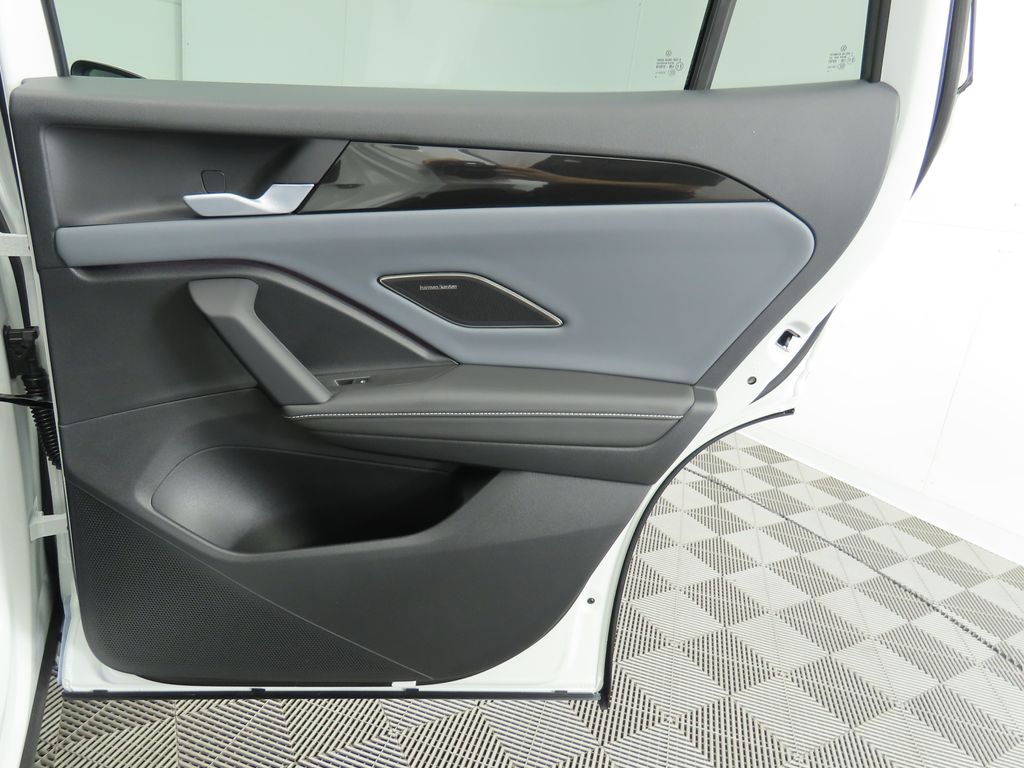 2025 Volkswagen Tiguan SE R-Line 29