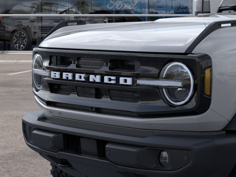 New 2026 Avalanche Gray Ford Outer Banks® image 19