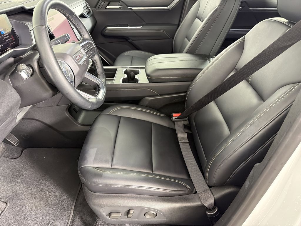 used 2024 GMC Acadia car, priced at $37,900