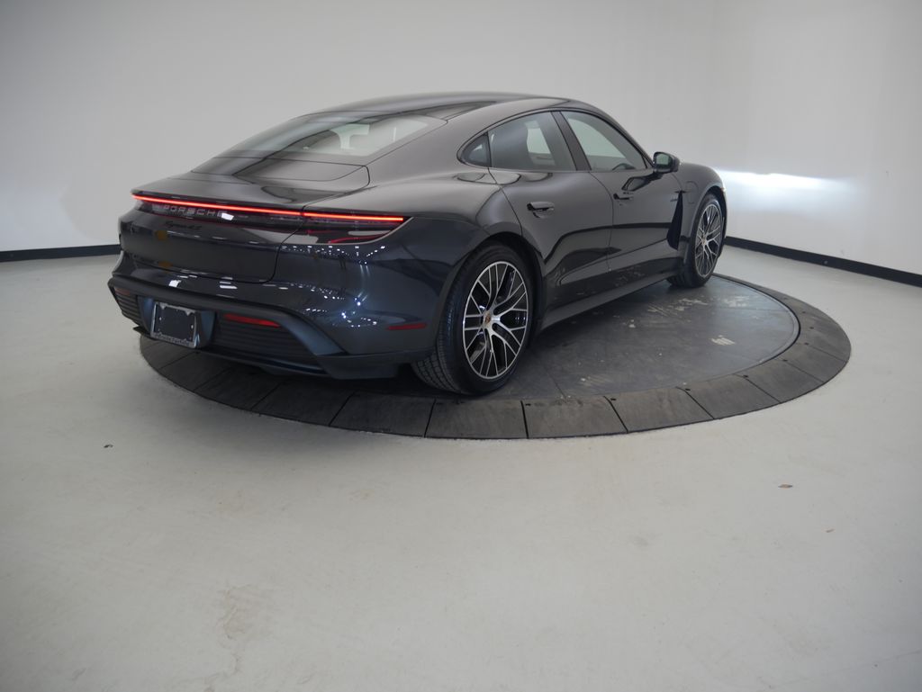 Thumbnail: 2026 Porsche Taycan - 7