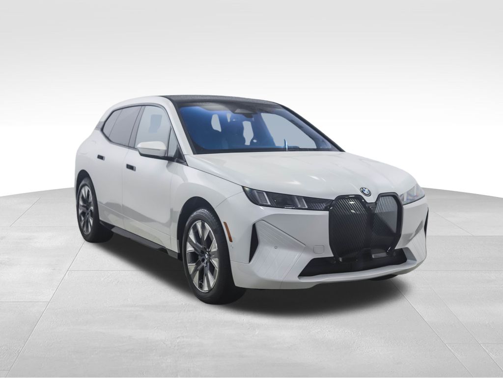 Thumbnail: 2026 BMW iX - 7