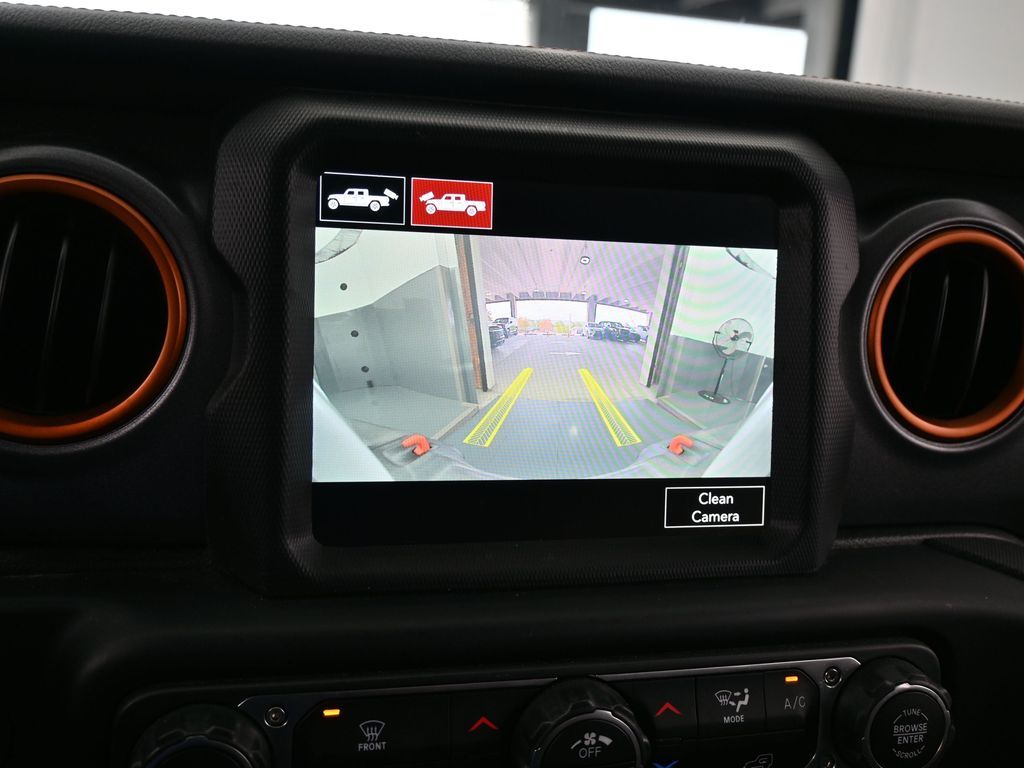 Used 2022 Bright White Clearcoat Jeep Mojave image 20