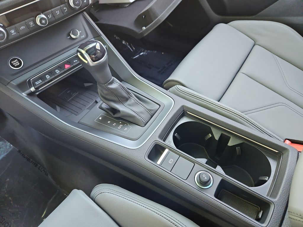 2025 Audi Q3 Premium photo
