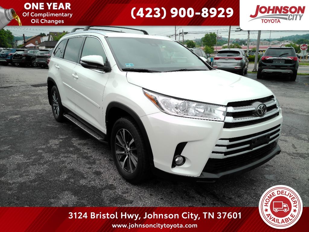 White (Blizzard Pearl) 2019 Toyota Highlander SUV / Crossover All-Wheel Drive 8-Speed Automatic