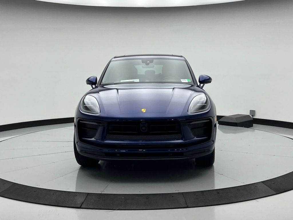 Thumbnail: 2025 Porsche Macan - 6