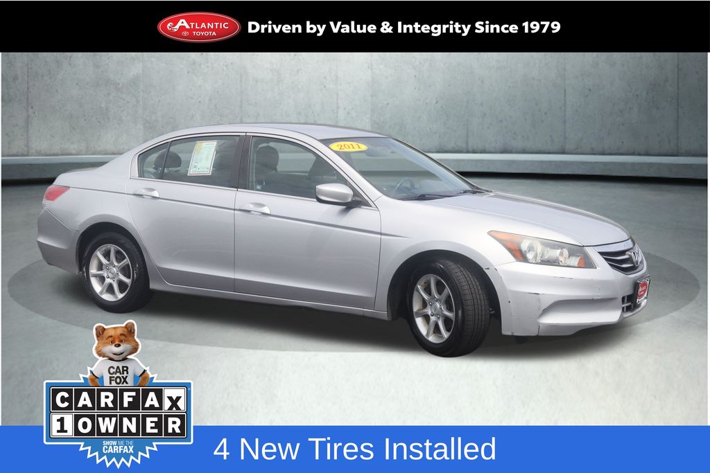 Polished Metal Metallic 2011 Honda Accord Sedan Front-Wheel Drive 5-Speed Automatic Overdrive