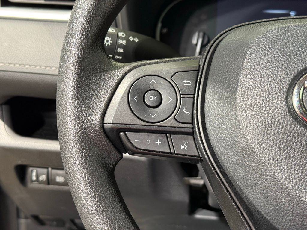 2024 Toyota RAV4 LE 23