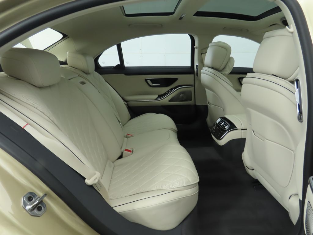 Thumbnail: 2026 Mercedes-Benz S-Class - 24