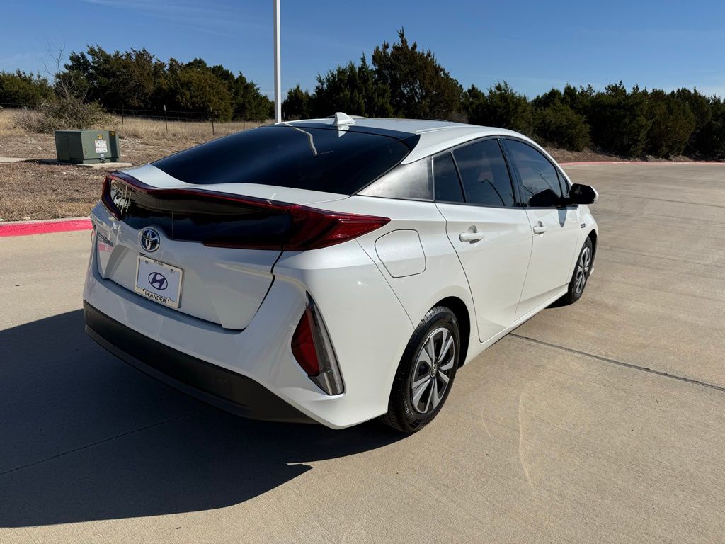 Thumbnail: 2018 Toyota Prius Prime - 5