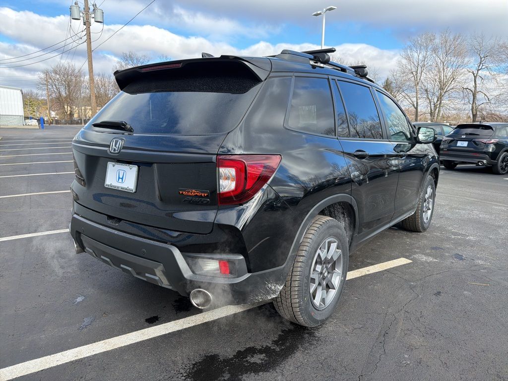 Thumbnail: 2023 Honda Passport - 5