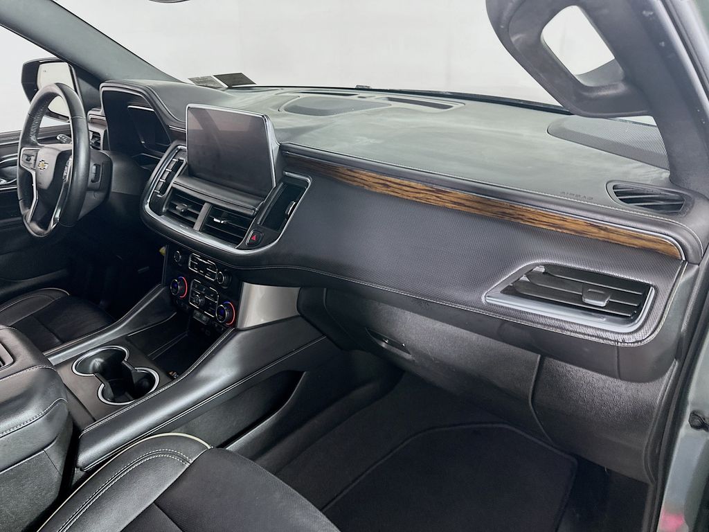 Used 2024 Gray Chevrolet Premier image 32