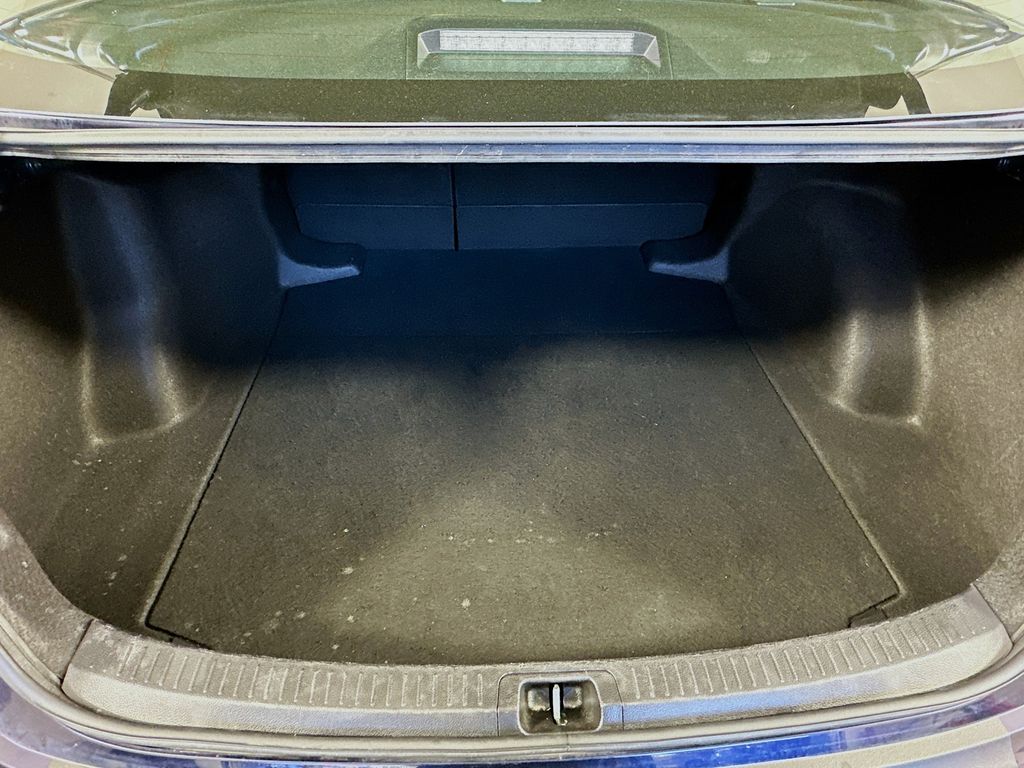 Thumbnail: 2024 Toyota Corolla - 25