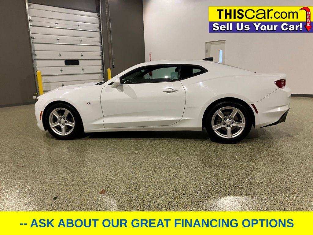 2019 Chevrolet Camaro 1LT photo 4