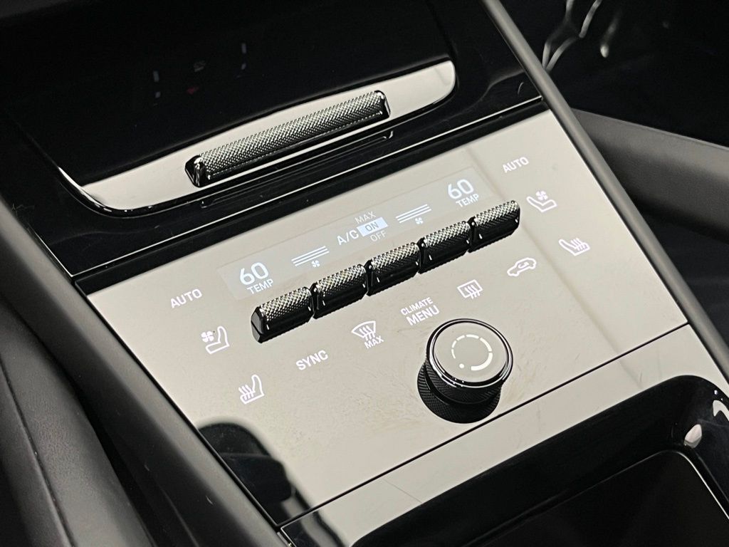 Thumbnail: 2024 Porsche  - 16