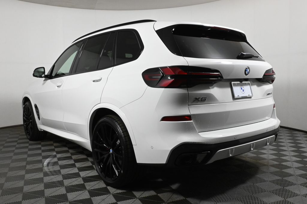 Thumbnail: 2026 BMW X5 - 5
