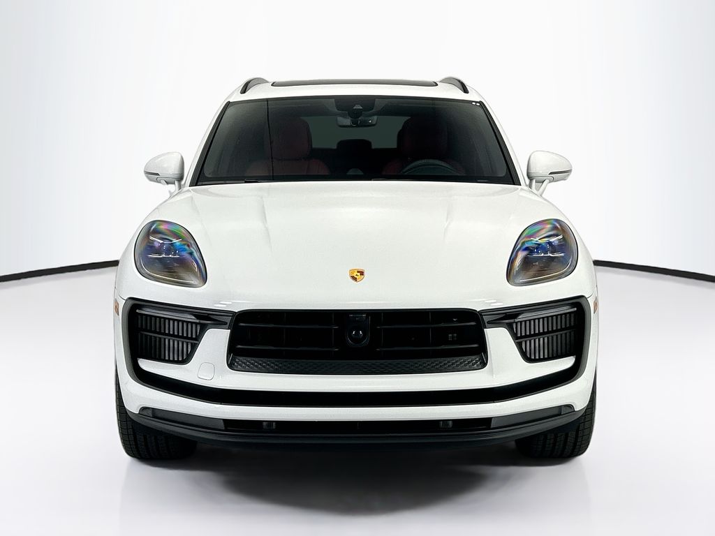 Thumbnail: 2026 Porsche Macan - 10