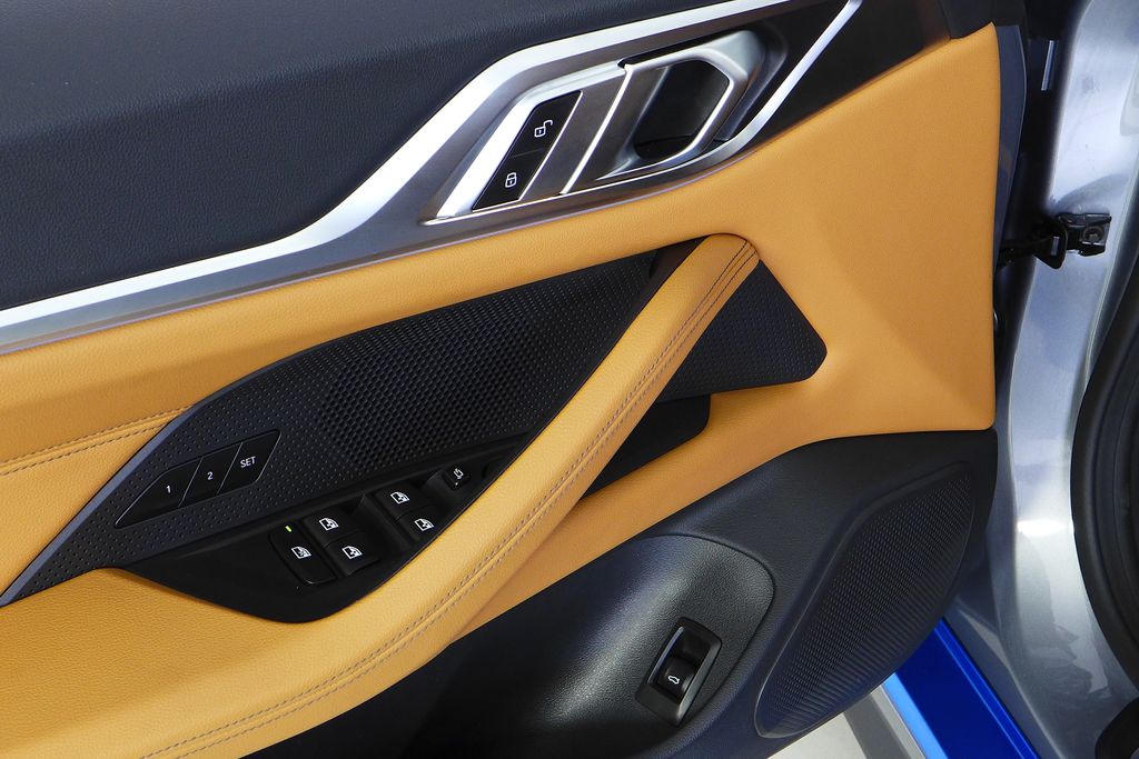 Thumbnail: 2023 BMW i4 - 12