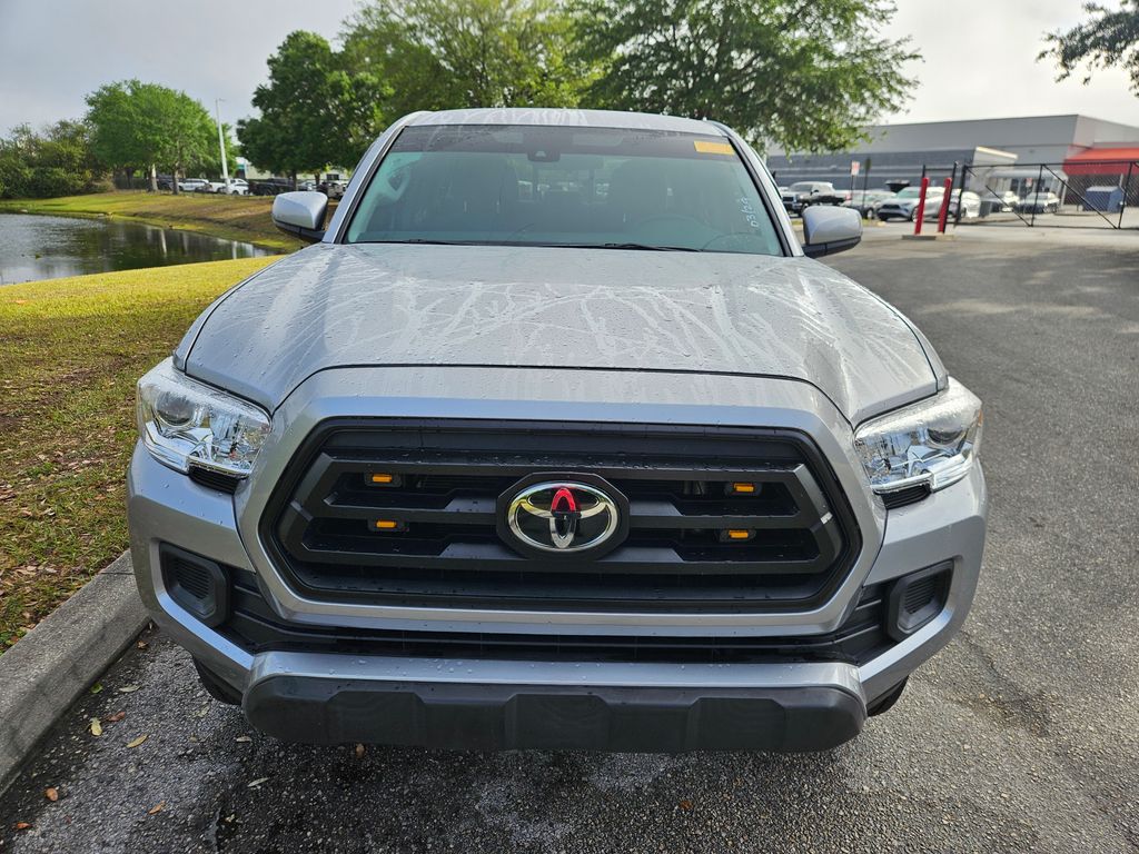 2021 Toyota Tacoma SR 8