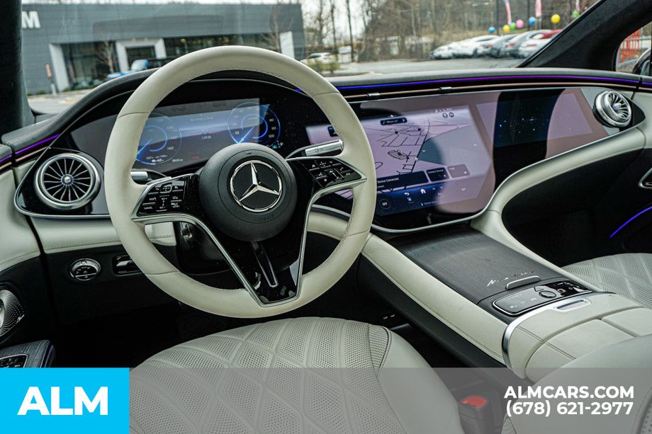 Used 2024 Red Mercedes-Benz 580 image 27