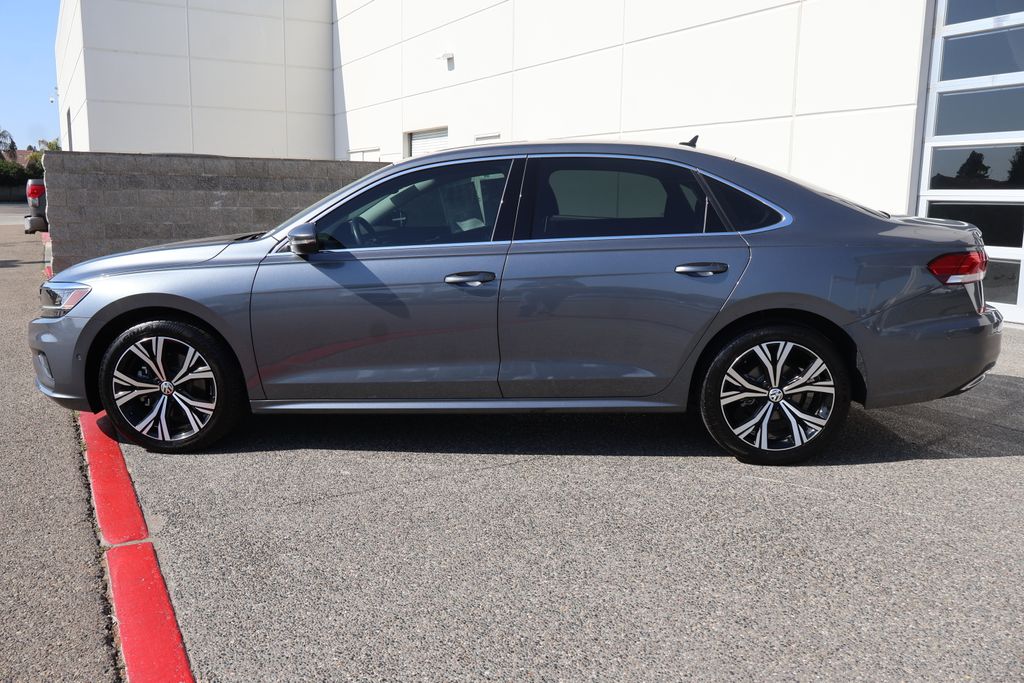 2020 Volkswagen Passat 2.0T 8