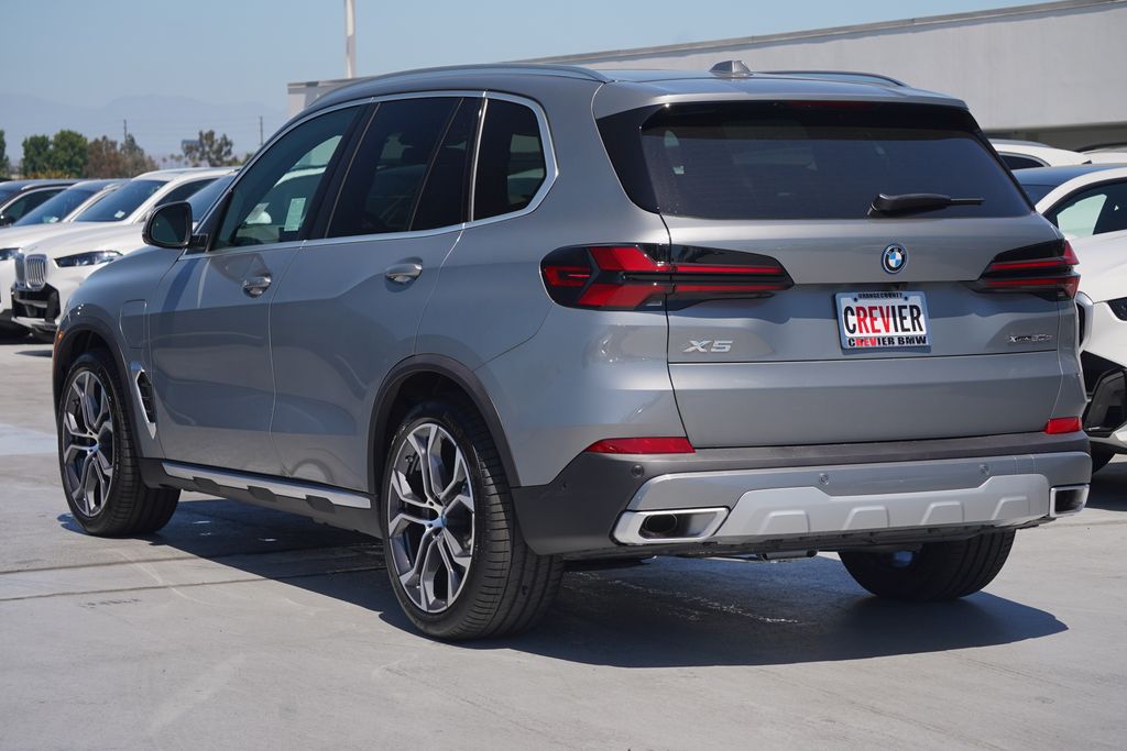 2025 BMW X5 xDrive50e 7