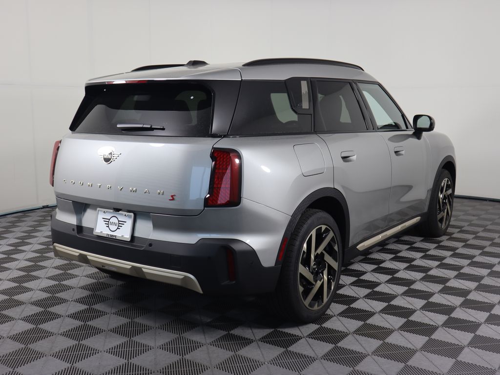 2025 MINI Cooper Countryman Iconic 6