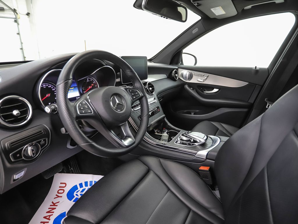 Thumbnail: 2019 Mercedes-Benz GLC - 10