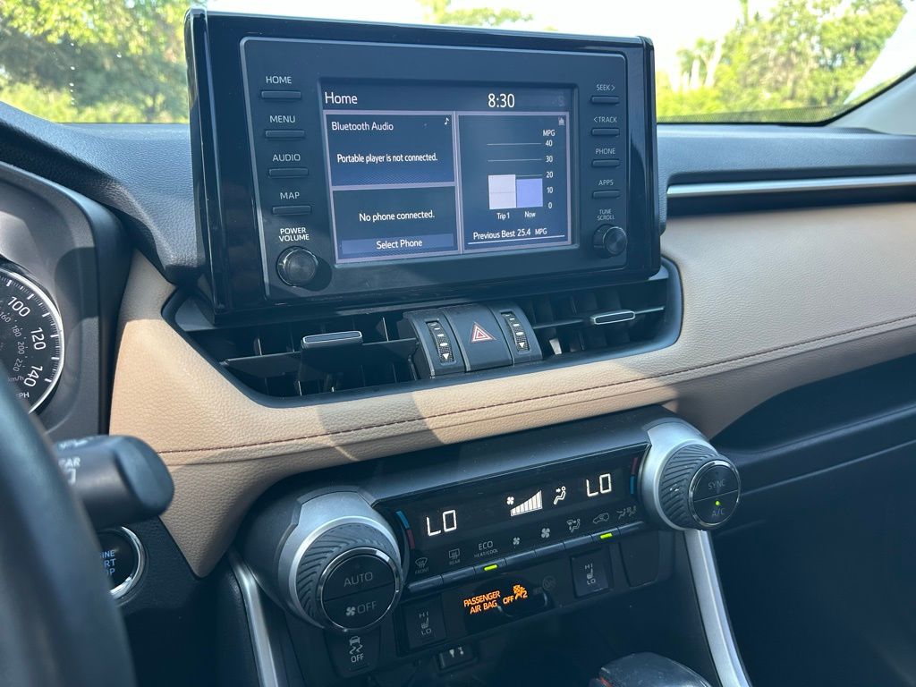2019 Toyota RAV4 XLE Premium 20