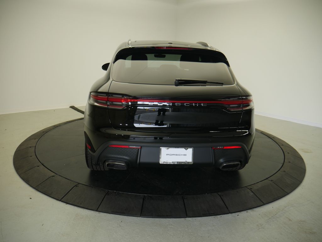 Thumbnail: 2026 Porsche Macan - 6