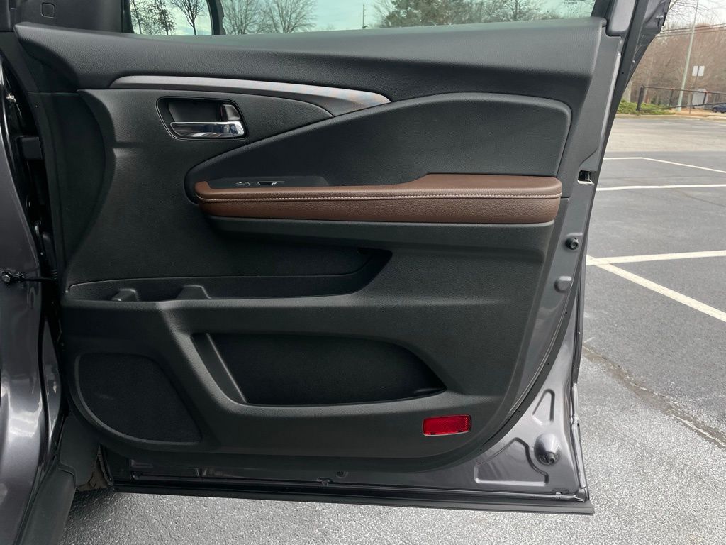 Thumbnail: 2025 Honda Ridgeline - 30