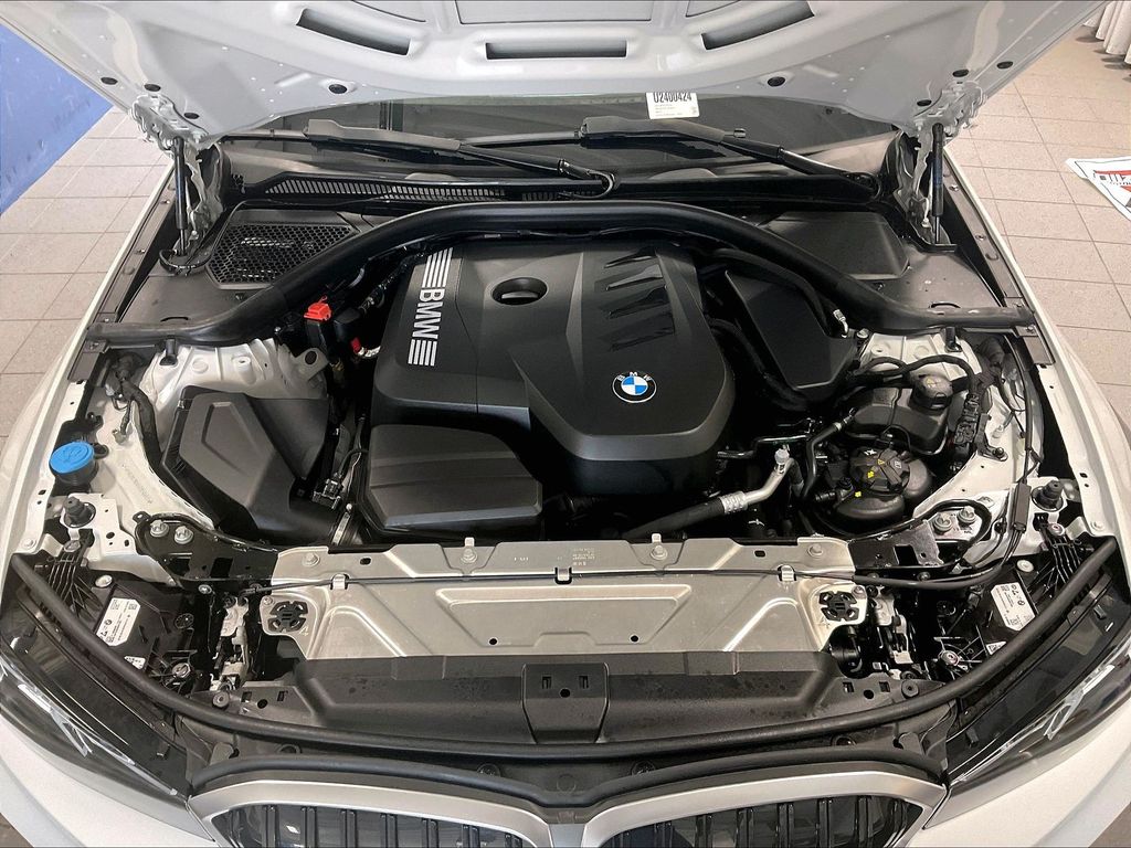 2026 BMW 3 Series — photo 30