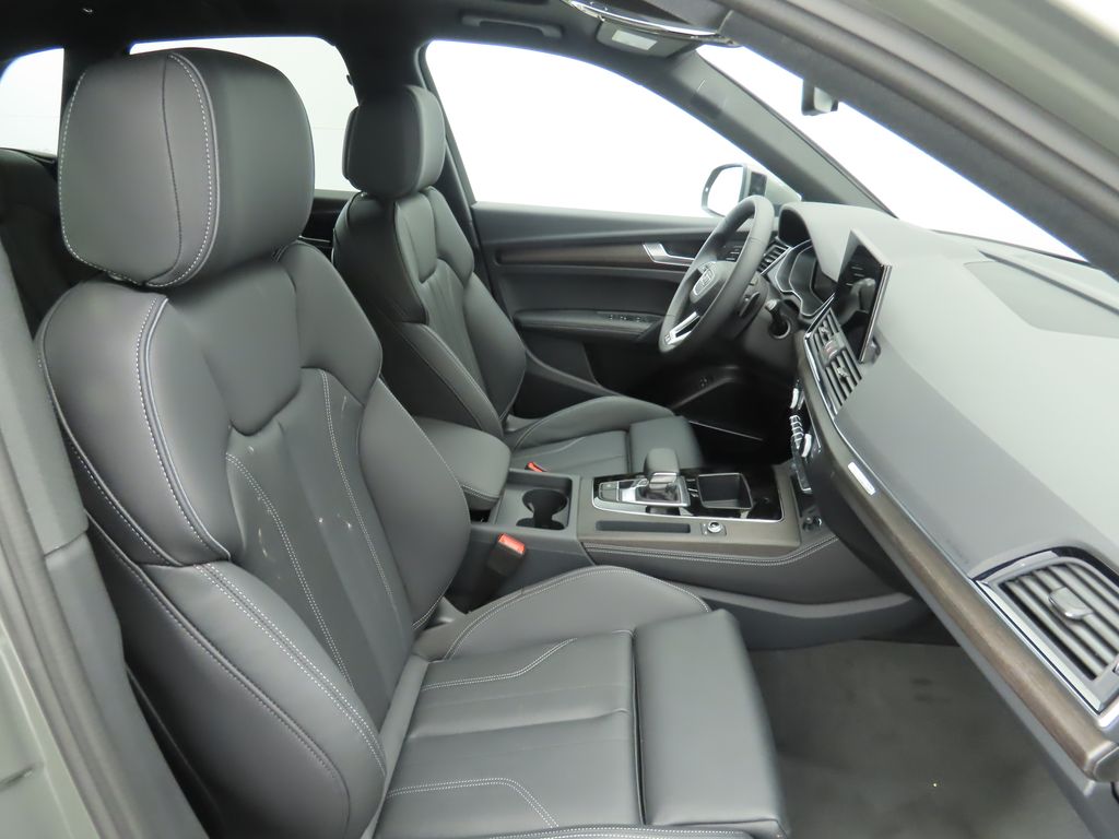 2025 Audi Q5  22