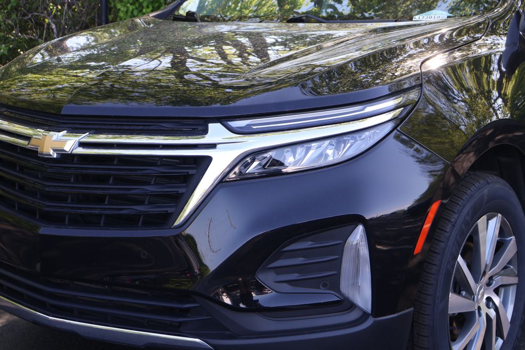 Thumbnail: 2023 Chevrolet Equinox - 3