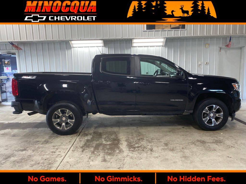 Black 2016 Chevrolet Colorado Pickup Truck Four-Wheel Drive 6-Speed Automatic