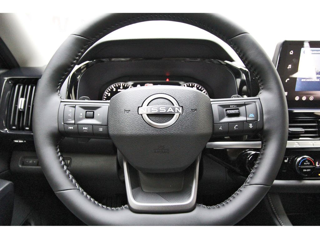 2026 Nissan Pathfinder SV - 10