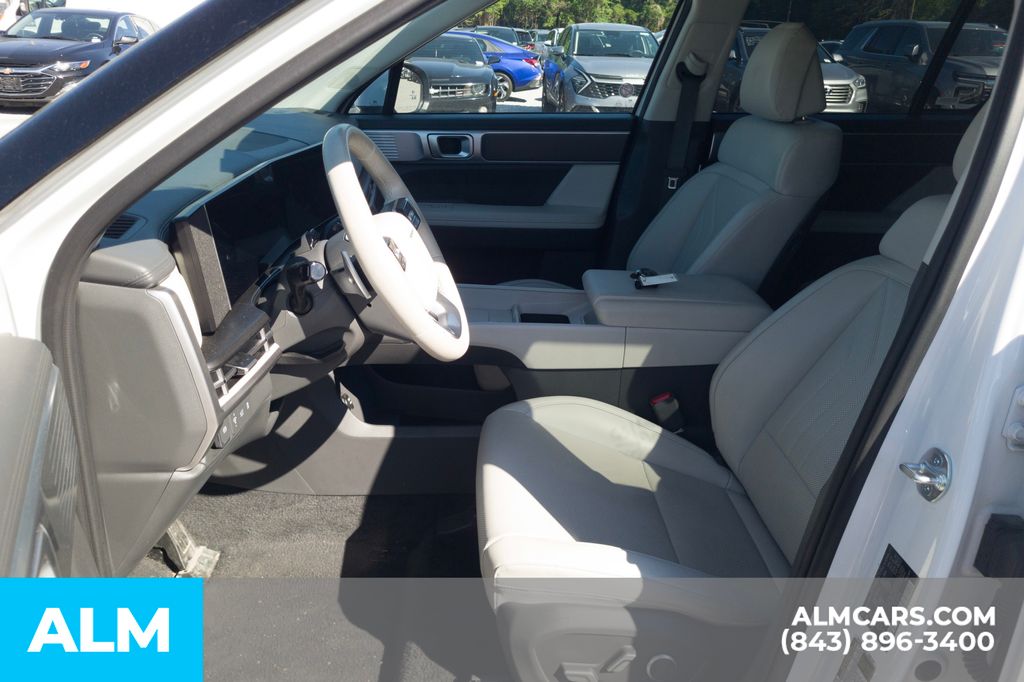 Certified Used 2025 White Hyundai SEL image 6