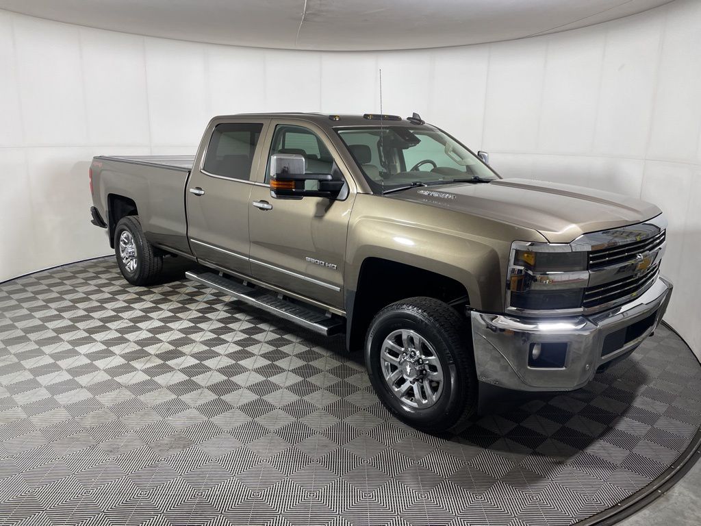 2015 Chevrolet Silverado 3500HD LTZ Crew Cab 4WD