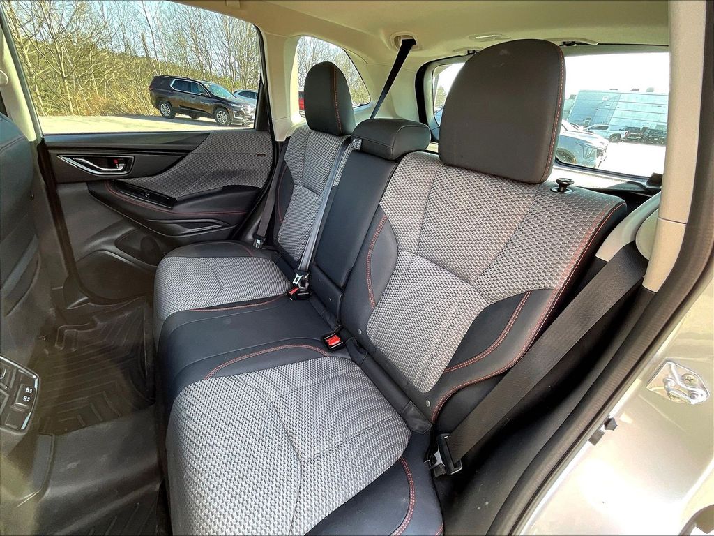2023 Subaru Forester — photo 14
