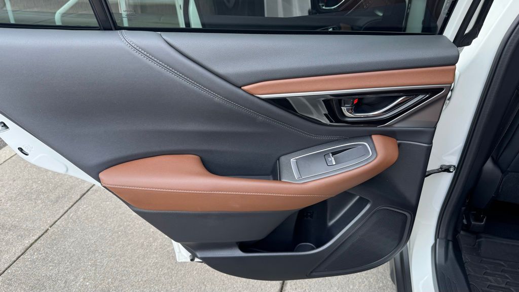 2022 Subaru Outback Touring XT