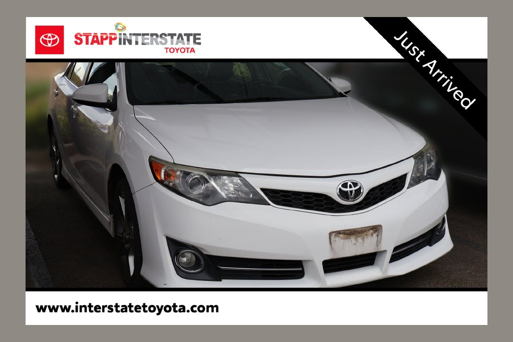 Super White 2014 Toyota Camry Sedan Front-Wheel Drive 6-Speed Automatic
