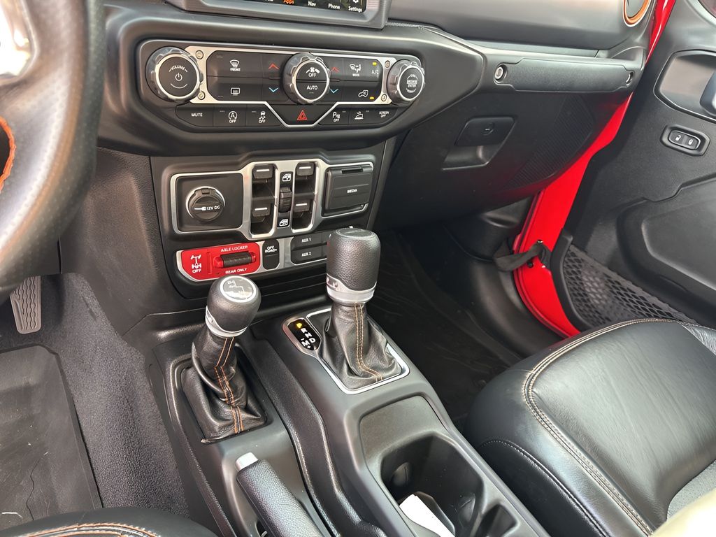 Used Car 2021 Jeep Gladiator  Mojave For Sale Under $40,000 In Austin, Texas