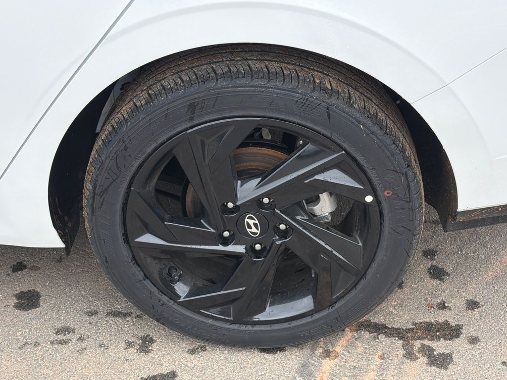 New 2026 White Hyundai SEL Sport image 20