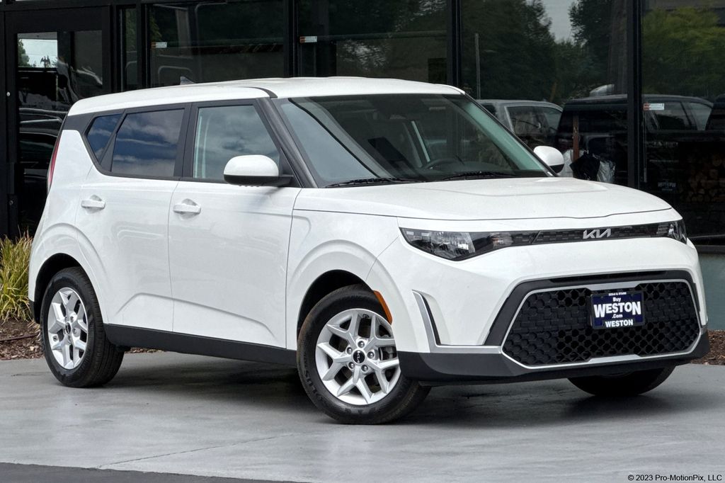 used 2025 Kia Soul car, priced at $18,972