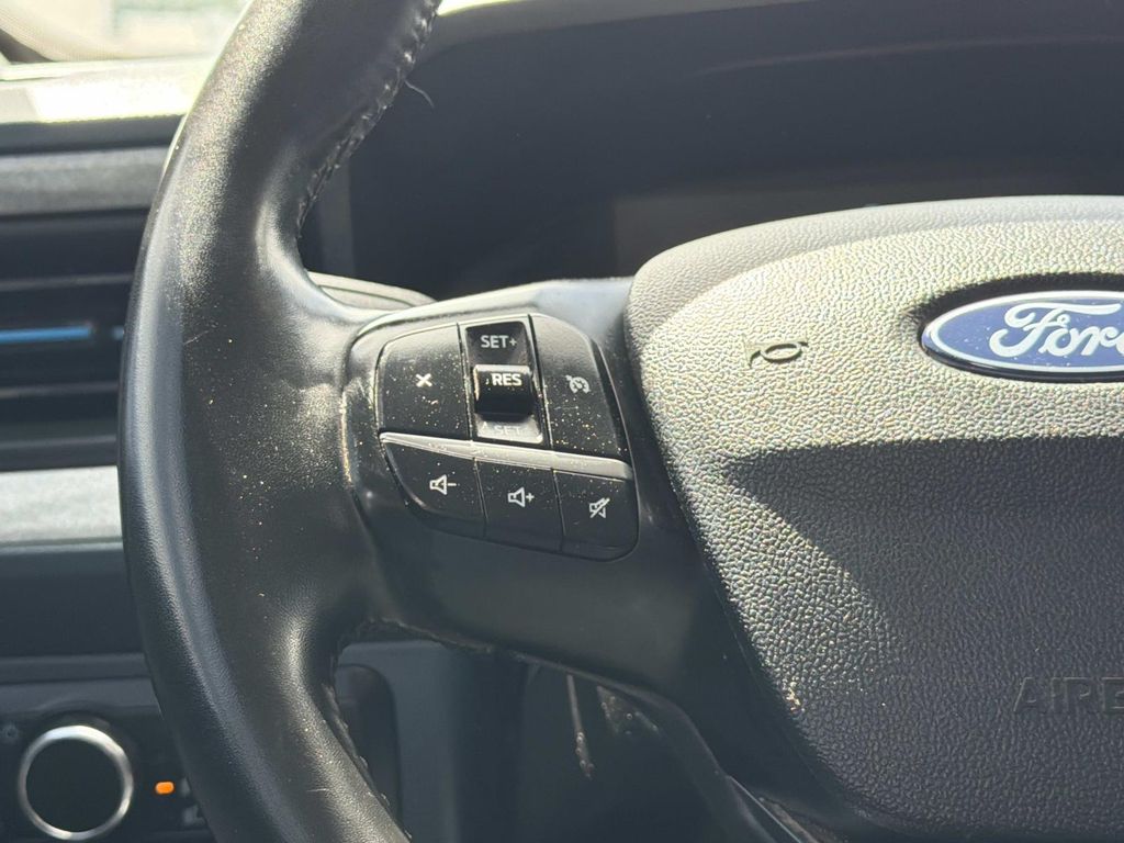 Used 2025 Ford Maverick XLT 4D Crew Cab