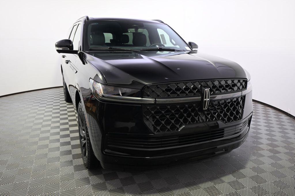 New 2026 Black Lincoln Reserve image 9